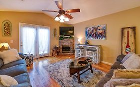 High N Dry-Quiet River Access Neighborhood, 1 Mile To Parkway, 5 Miles To Dollywood!